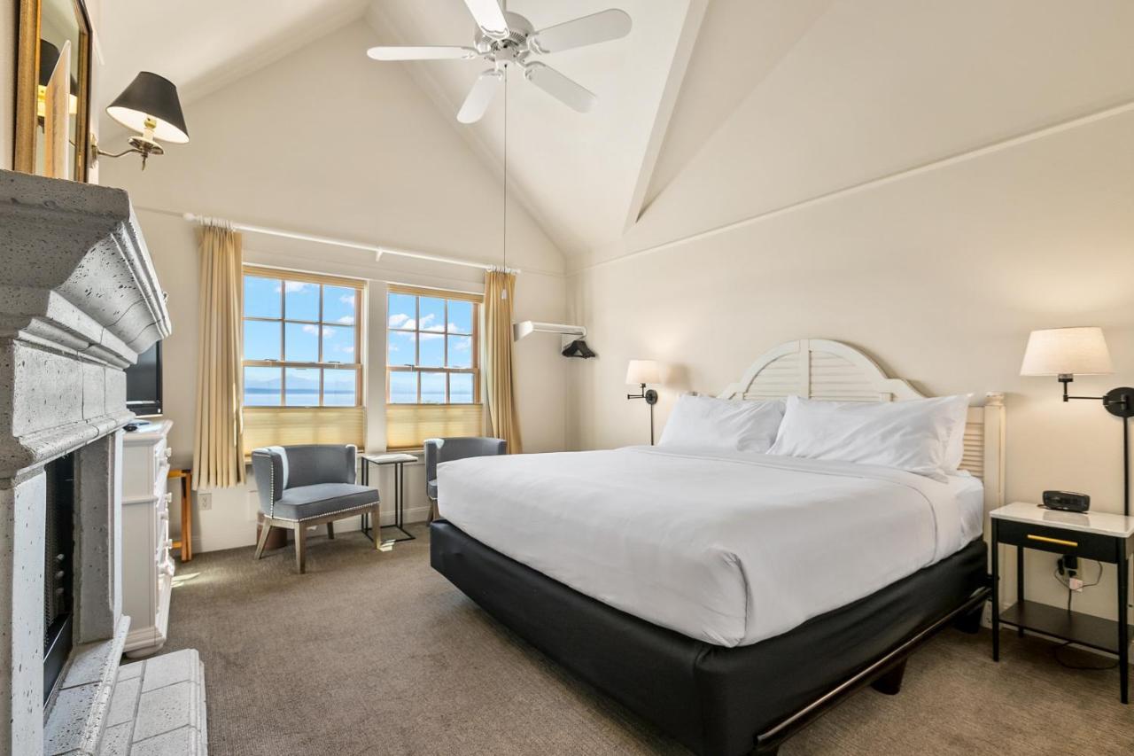 Saratoga Inn Langley Bagian luar foto