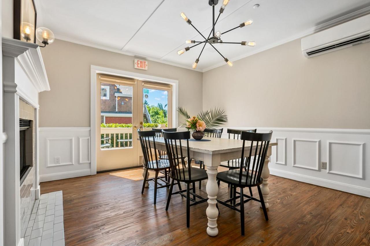 Saratoga Inn Langley Bagian luar foto