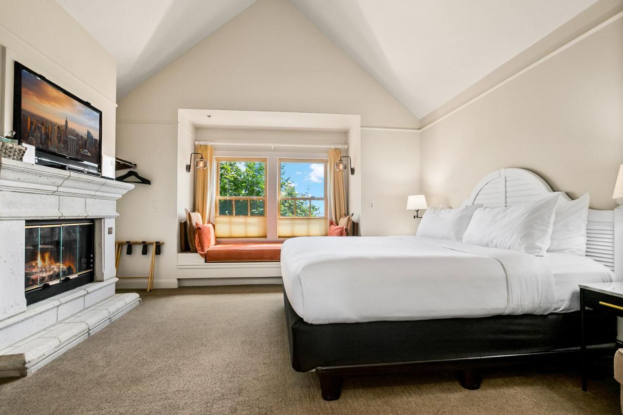 Saratoga Inn Langley Bagian luar foto