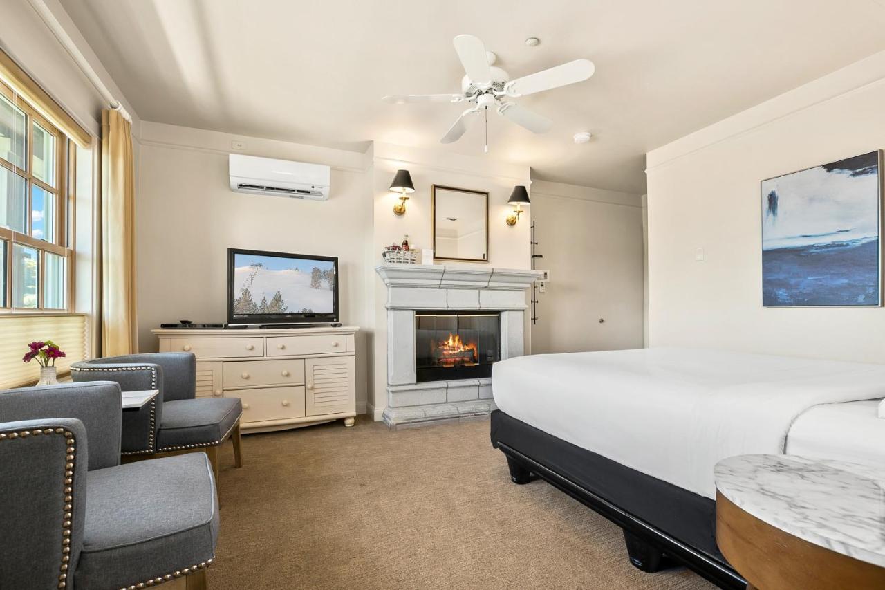 Saratoga Inn Langley Bagian luar foto